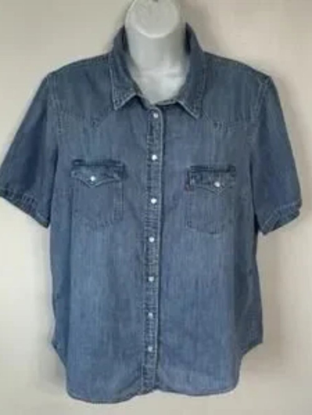 Shirt Women’s Blue Chambray Pearl Snap Western Short Sleeve